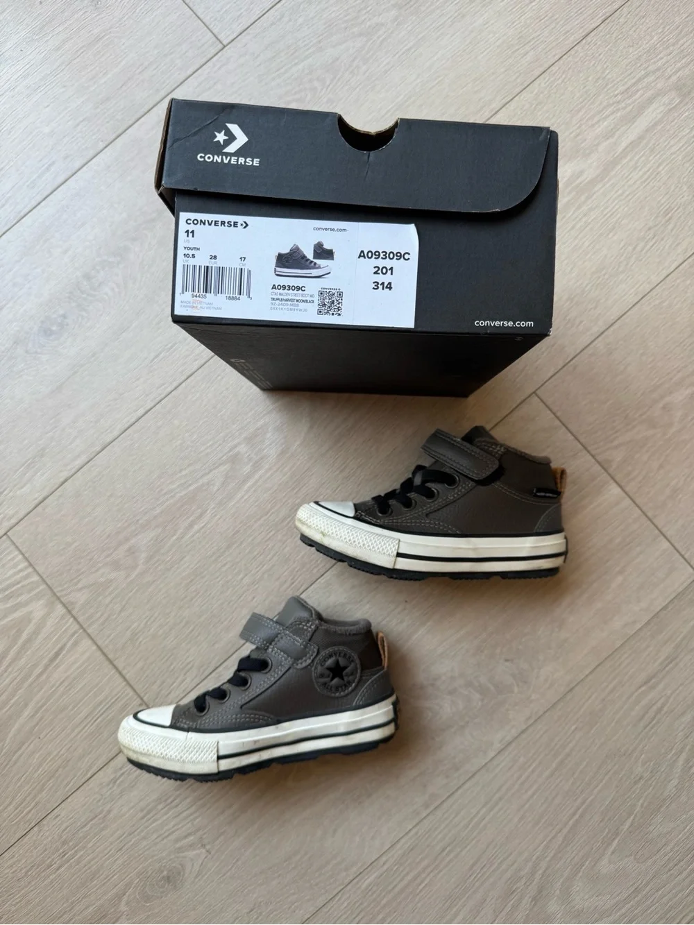 Boys CONVERSE High-Top Sneakers